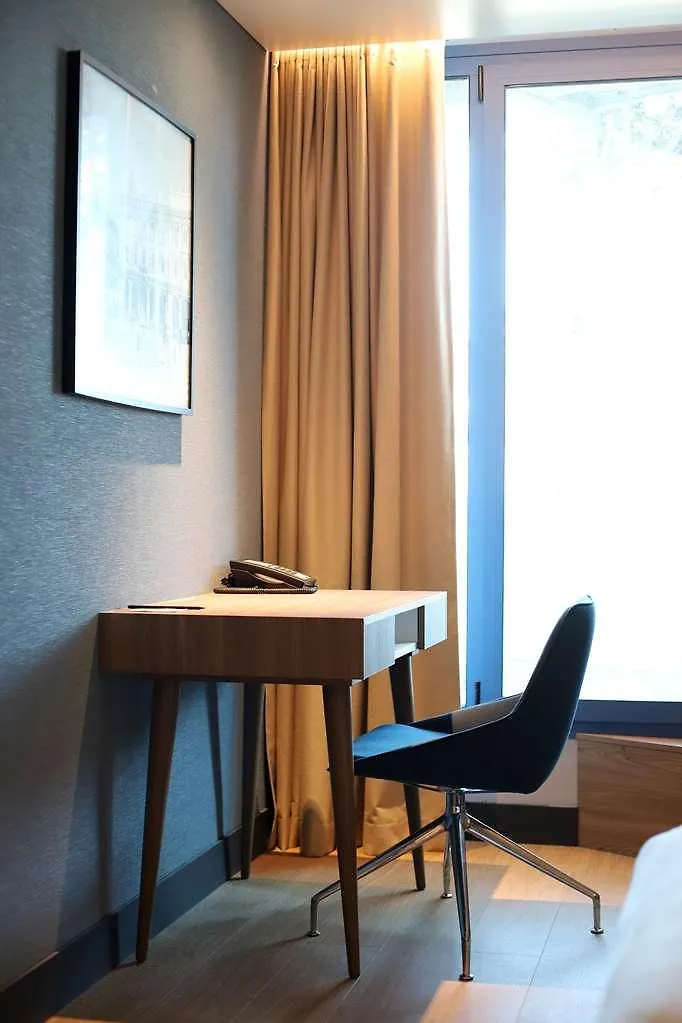 Radisson Hotel Nice Airport France