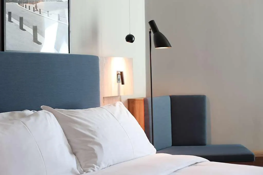 Radisson Hotel Nice Airport 0*,  France